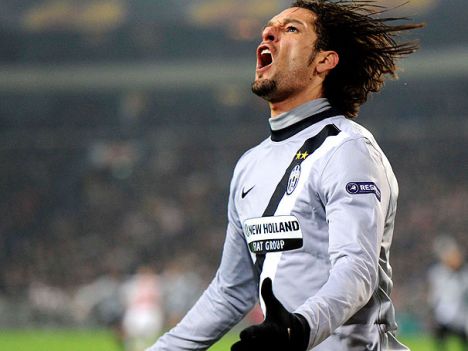 Amauri j� pode representar a Azzurra.