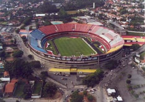 Morumbi fora da Copa, Arena da Baixada praticamente tamb�m.